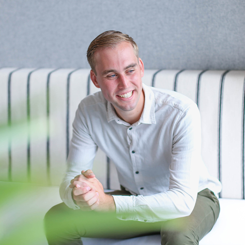 Tim Adema, junior controller bij Ballast Nedam, vertelt over zijn werkzaamheden bij Ballast Nedam