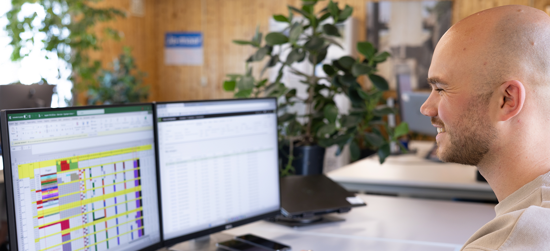 Ygram Ypma planner bij Haitsma Beton, zorgt voor de productieplanning
